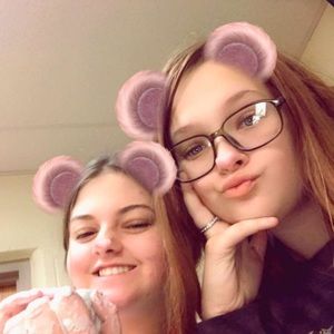 Meet your Posher, Mackenzie